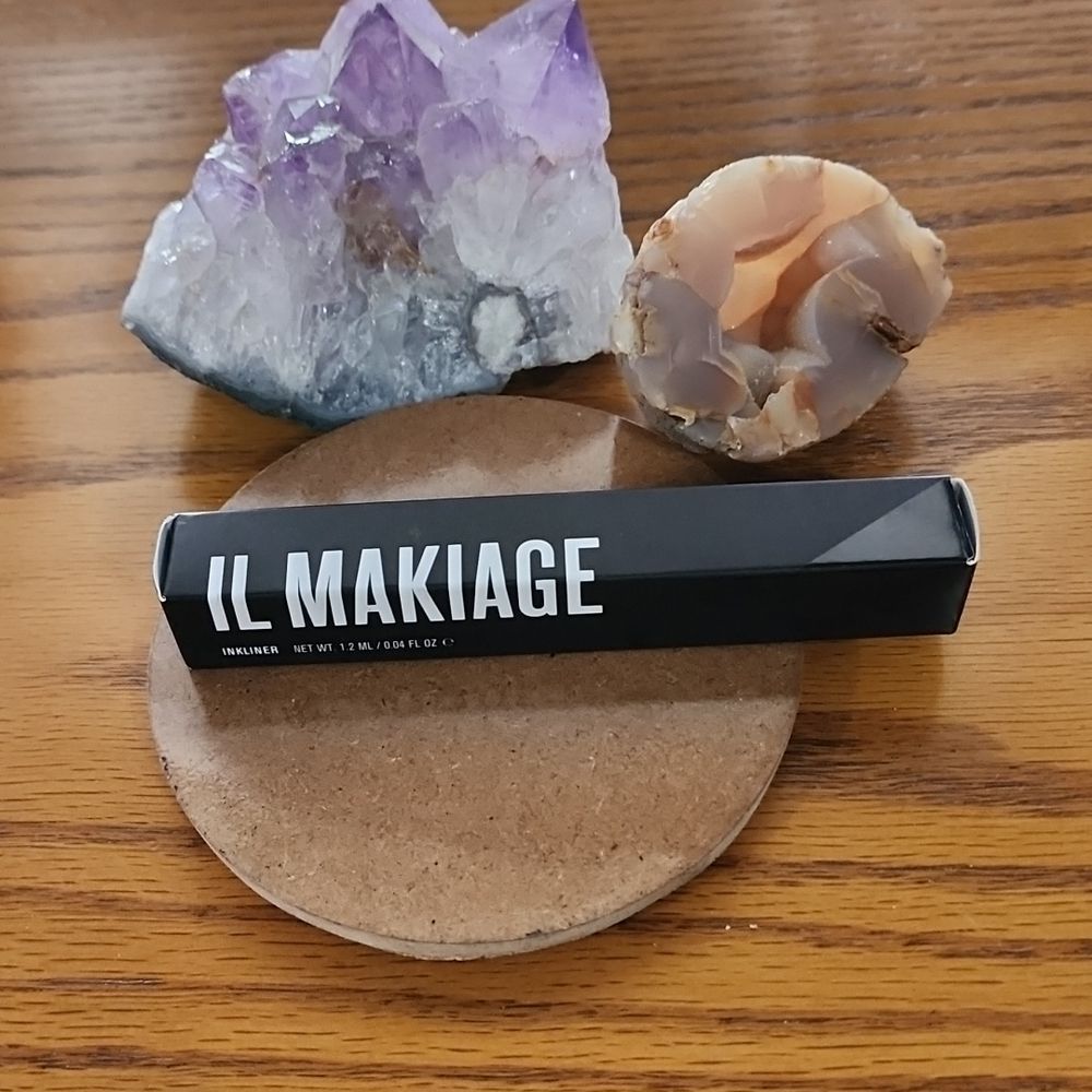 NIB IL Makiage Inkliner